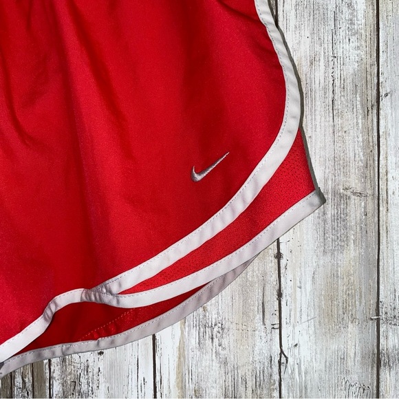Nike Reddish Pink Tempo Shorts - Picture 2 of 4